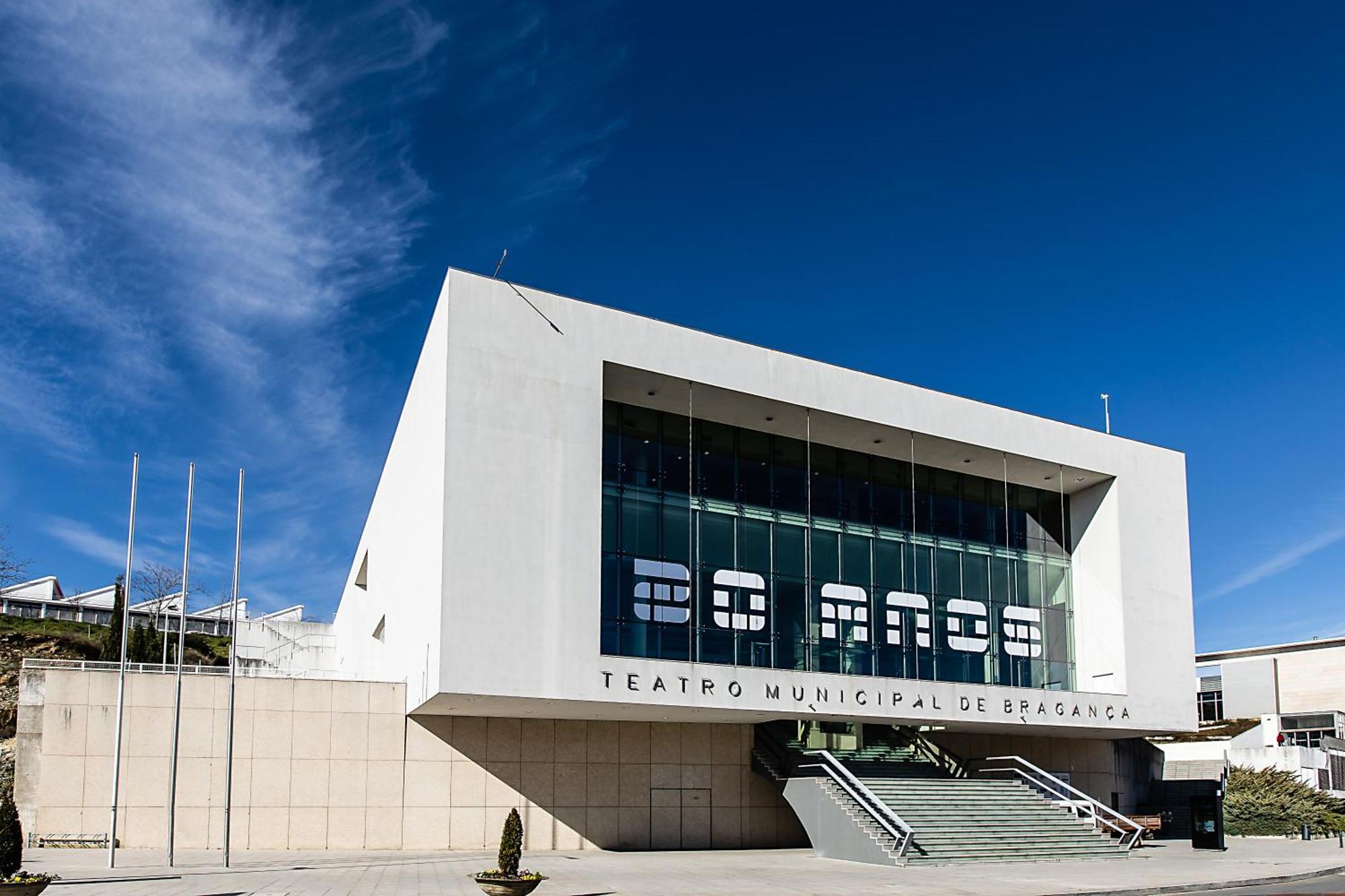 Hotel Ibis Bragança מראה חיצוני תמונה