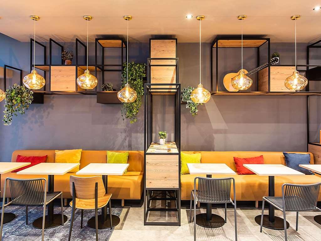Hotel Ibis Bragança מסעדה תמונה