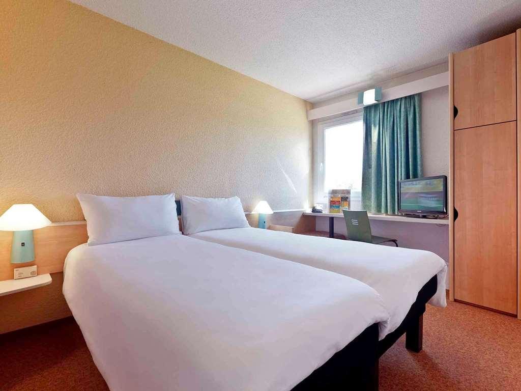 Hotel Ibis Bragança חדר תמונה