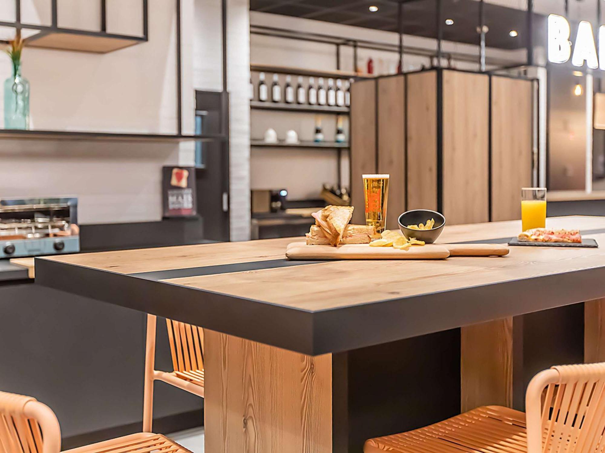 Hotel Ibis Bragança מראה חיצוני תמונה